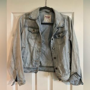 Women’s denim jacket size S